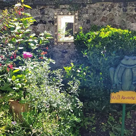 Le Jardin Des Murmures * オンフルール