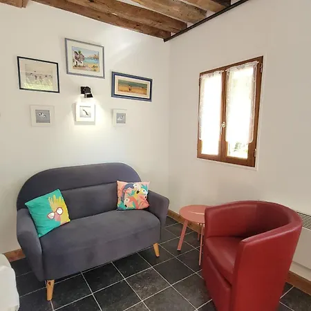 Holiday home Le Jardin Des Murmures Honfleur