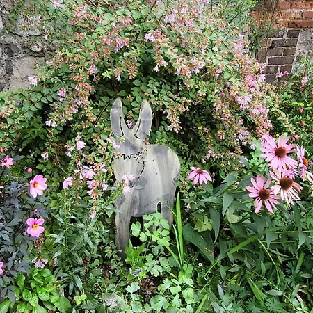 Holiday home Le Jardin Des Murmures Honfleur