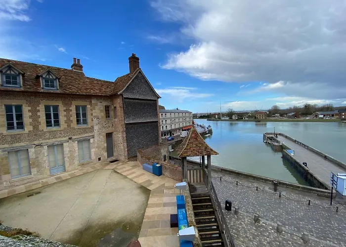 Le Jardin Des Murmures Сasa de vacaciones Honfleur